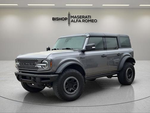 Carbonized Gray Metallic 2023 Ford Bronco Badlands