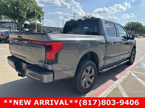 2022 Ford F-150 Lightning LARIAT
