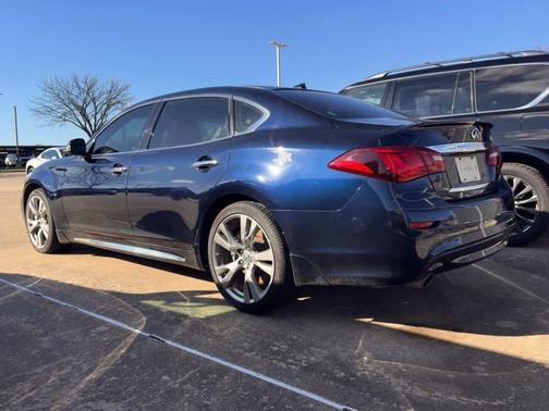 2016 INFINITI Q70L 3.7