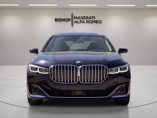 2020 BMW 740 i