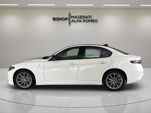 2024 Alfa Romeo Giulia Ti
