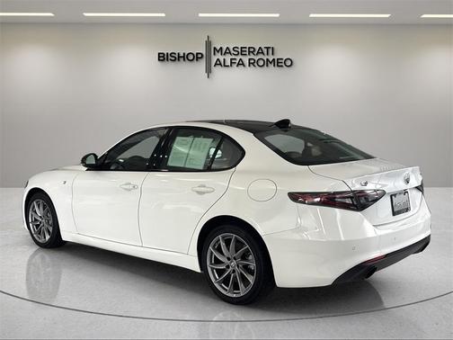 2024 Alfa Romeo Giulia Ti