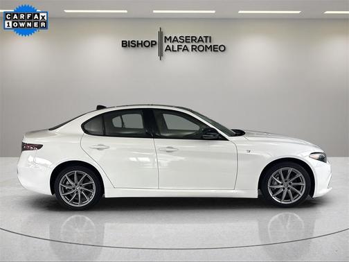 2024 Alfa Romeo Giulia Ti
