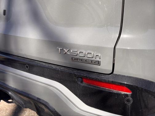 2024 Lexus TX 500h Luxury