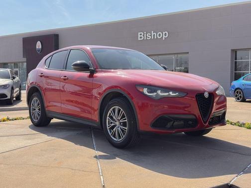 2024 Alfa Romeo Stelvio Base
