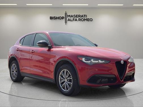 2024 Alfa Romeo Stelvio Base
