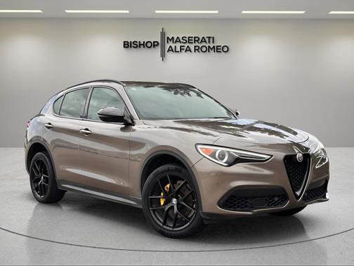 Imola Titanium Metallic 2019 Alfa Romeo Stelvio Base