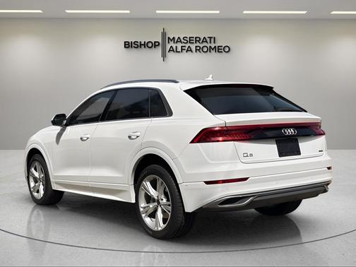 Carrara White 2023 Audi Q8 55 Premium Plus