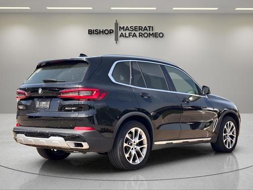 Jet Black 2023 BMW X5 xDrive40i