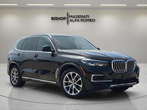 Jet Black 2023 BMW X5 xDrive40i