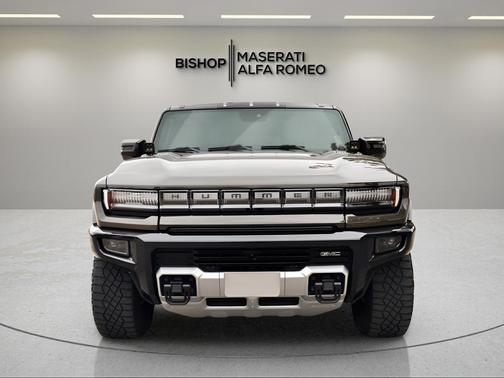 Deep 2025 GMC HUMMER EV SUV 3X