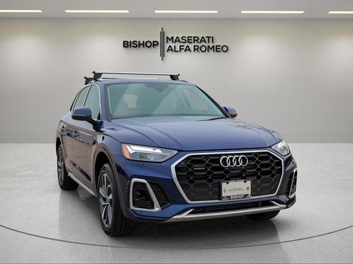 2022 Audi Q5 45 S line Premium Plus