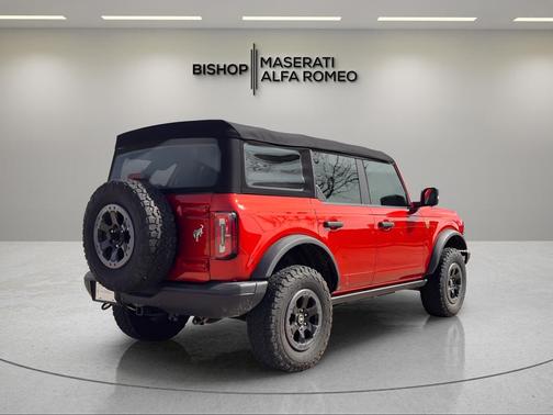Chili Pepper Red 2022 Ford Bronco Badlands