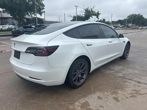 2020 Tesla Model 3 Standard Range Plus