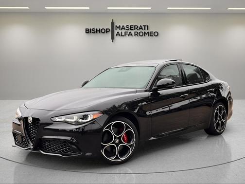 Vulcano Black Metallic 2024 Alfa Romeo Giulia Veloce