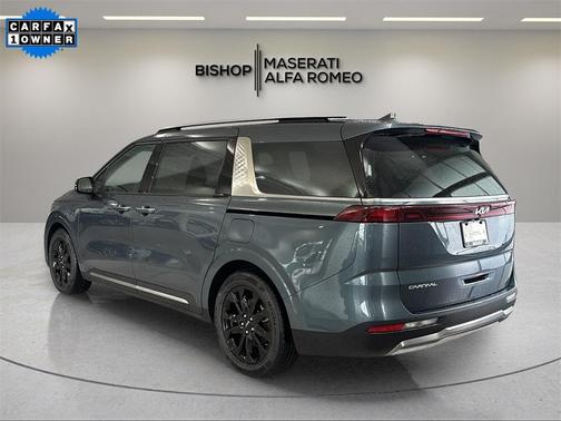 2024 Kia Carnival SX