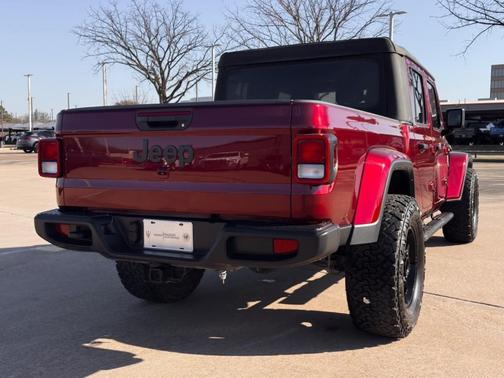 2022 Jeep Gladiator Sport