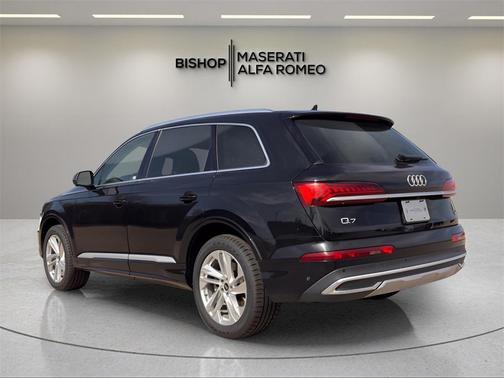 2024 Audi Q7 55 Premium Plus