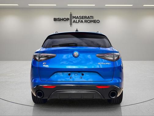 Misano Blue Metallic 2024 Alfa Romeo Stelvio Veloce