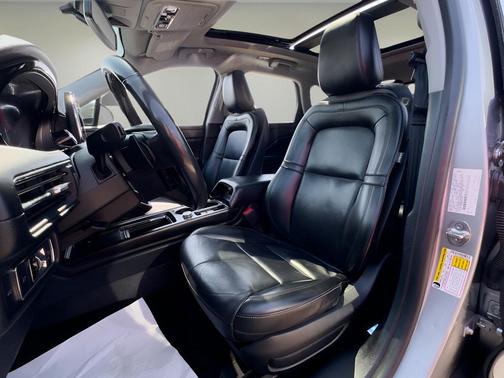 Radiance 2021 Lincoln Corsair Standard