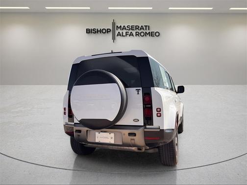 2022 Land Rover Defender 110 X-Dynamic HSE