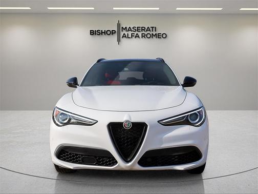 2022 Alfa Romeo Stelvio Veloce
