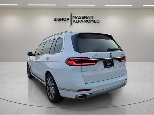2024 BMW X7 xDrive40i