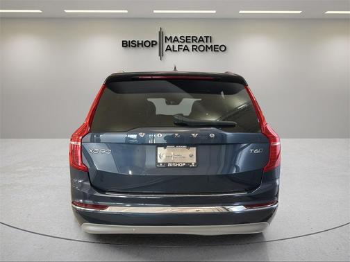 2022 Volvo XC90 T6 Inscription 7 Passenger
