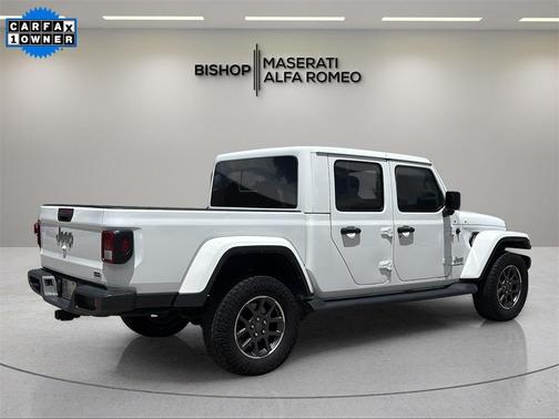 2022 Jeep Gladiator Overland