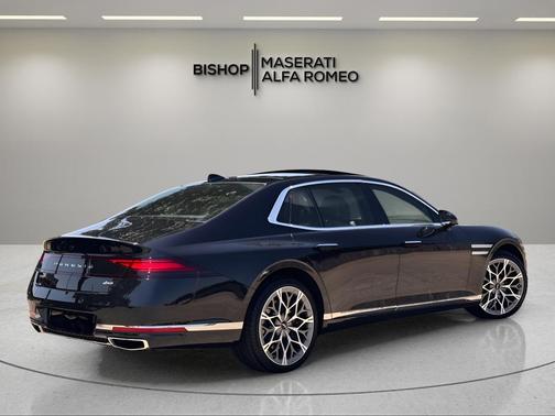 Vik Black 2025 Genesis G90 3.5T e-SC