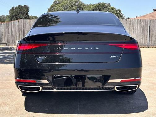 Vik Black 2025 Genesis G90 3.5T e-SC
