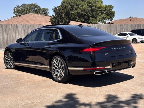 Vik Black 2025 Genesis G90 3.5T e-SC