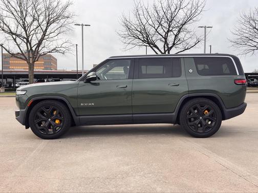 2023 Rivian R1S Adventure Quad Motor Large Pack
