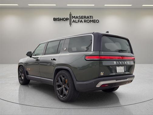 2023 Rivian R1S Adventure Quad Motor Large Pack