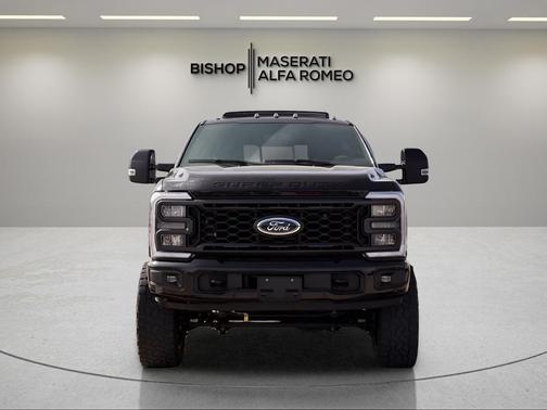 2023 Ford F-350 Lariat Super Duty