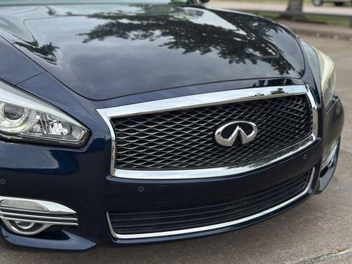 Hermosa Blue 2016 INFINITI Q70L 3.7