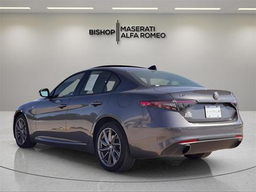 2024 Alfa Romeo Giulia Ti