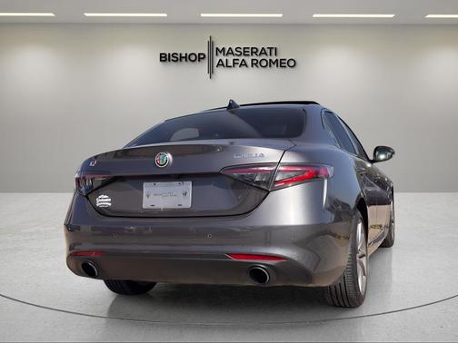 2024 Alfa Romeo Giulia Ti