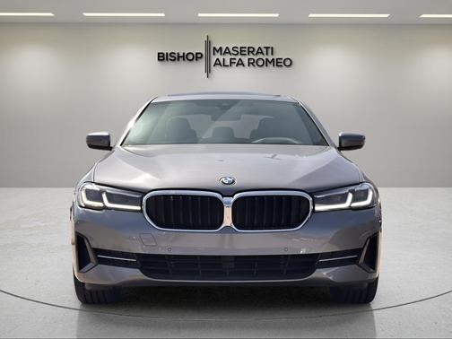 2023 BMW 530 i