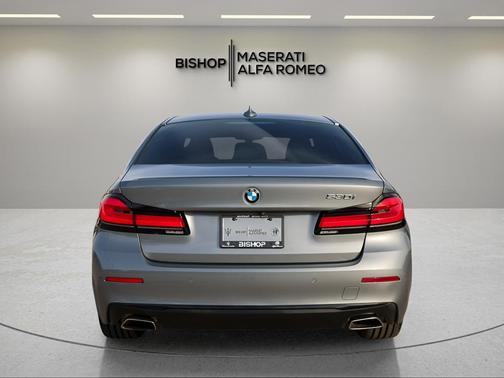 2023 BMW 530 i