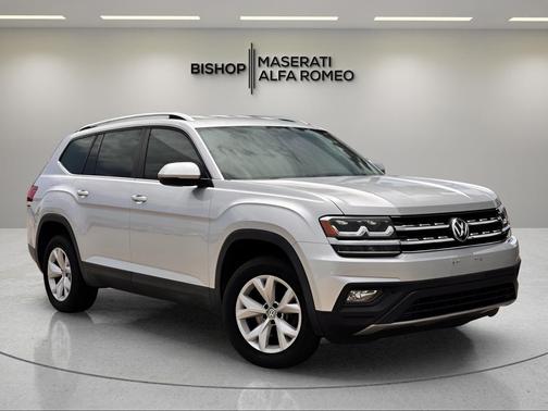 Reflex Silver Metallic 2019 Volkswagen Atlas 3.6L SE w/Technology
