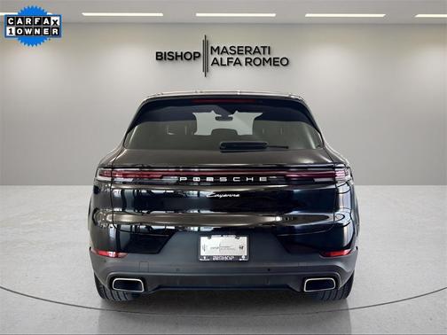 2024 Porsche Cayenne Base