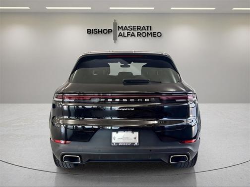 2024 Porsche Cayenne Base