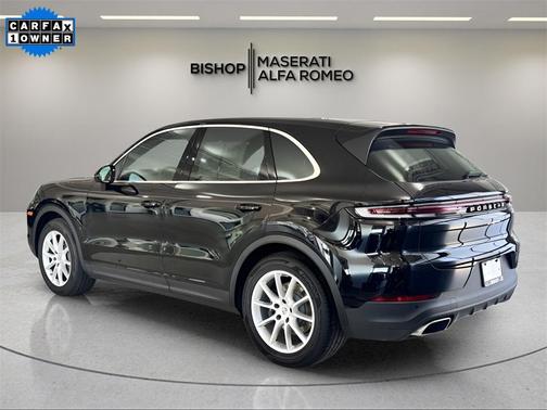 2024 Porsche Cayenne Base