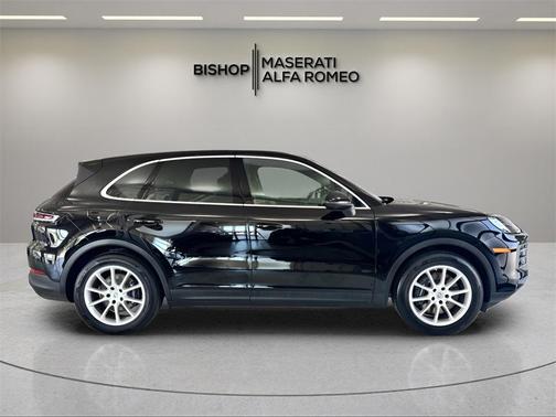 2024 Porsche Cayenne Base