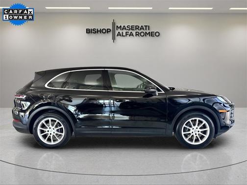 2024 Porsche Cayenne Base
