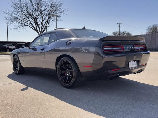 2016 Dodge Challenger SRT Hellcat
