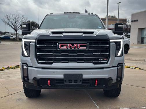2024 GMC Sierra 2500 AT4