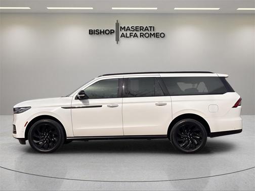 2025 Lincoln Navigator L Reserve