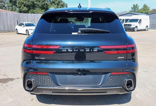 2025 Genesis GV70 2.5T